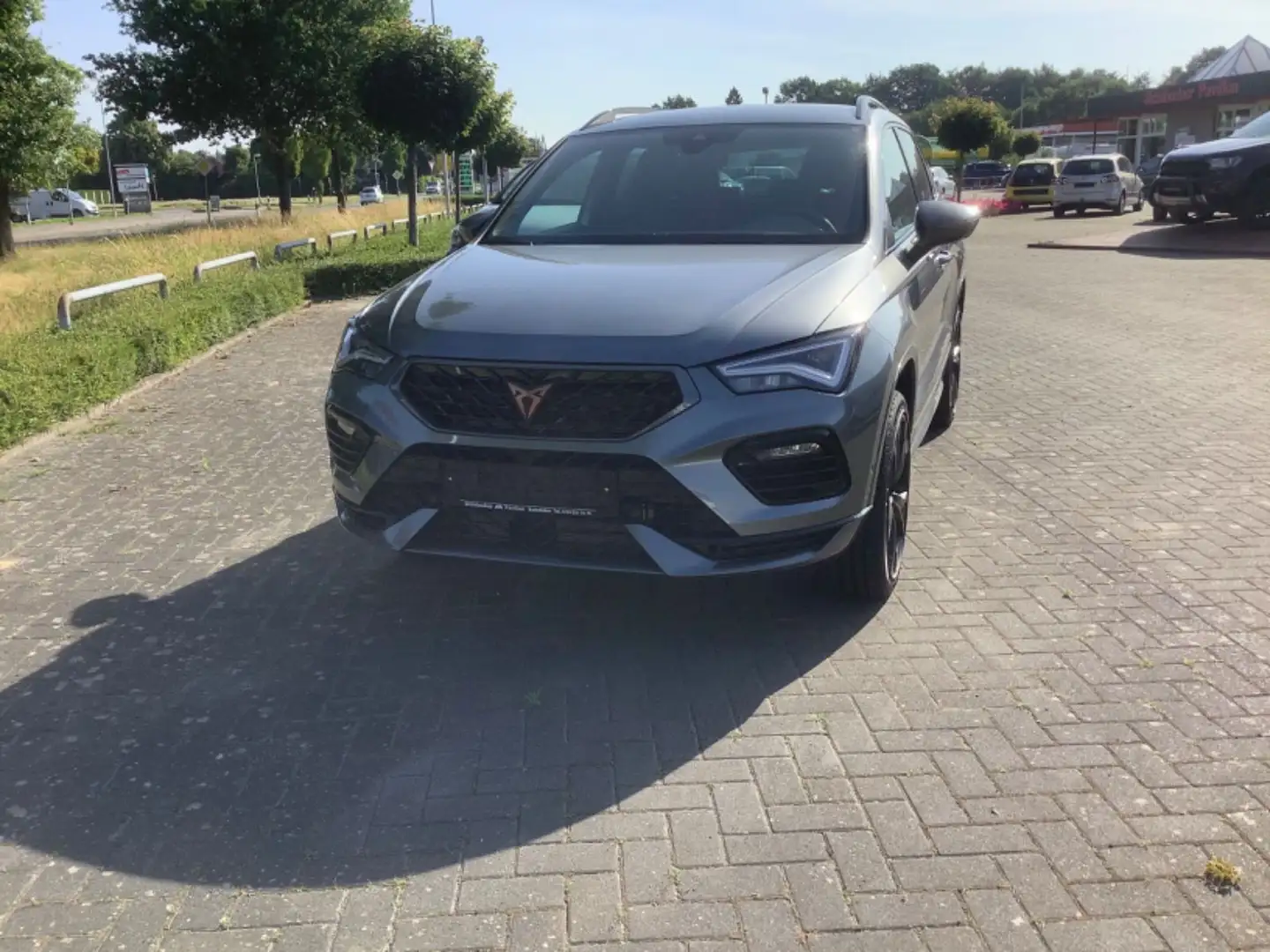 CUPRA Ateca 1,5 DSG Navi Kamera Leder AHK Gris - 1