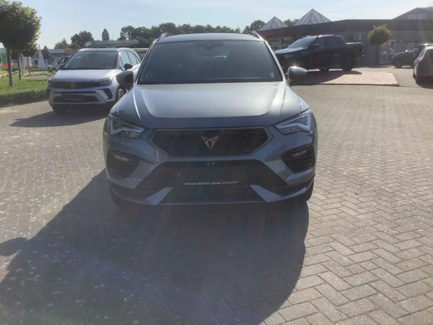 CUPRA Ateca 1,5 DSG Navi Kamera Leder AHK Gris - 2