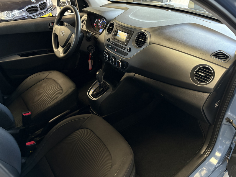 Hyundai i10 1.0i Comfort — photo 14