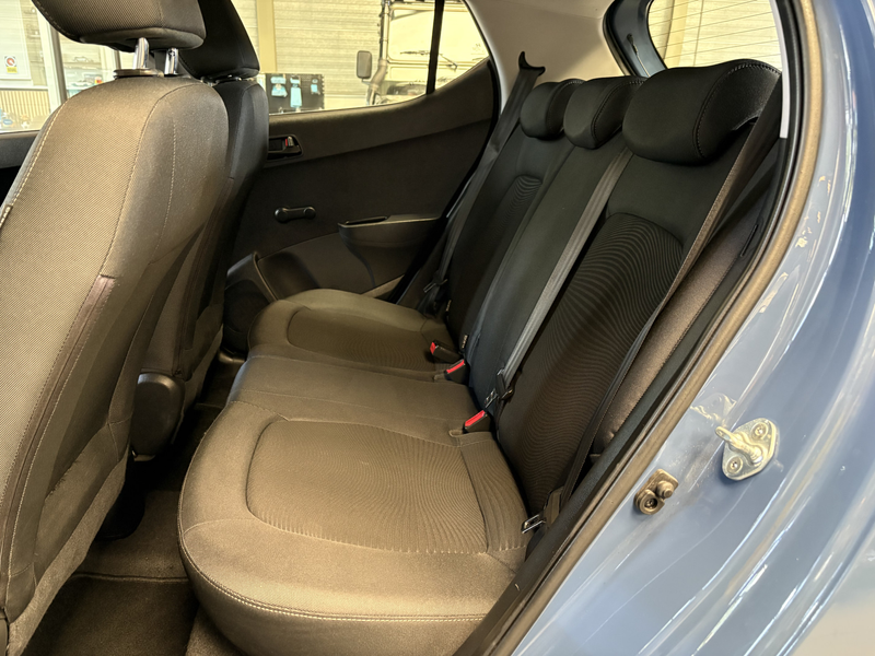 Hyundai i10 1.0i Comfort — photo 6