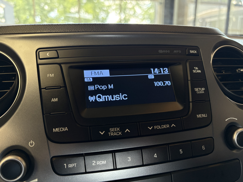 Hyundai i10 1.0i Comfort — photo 19