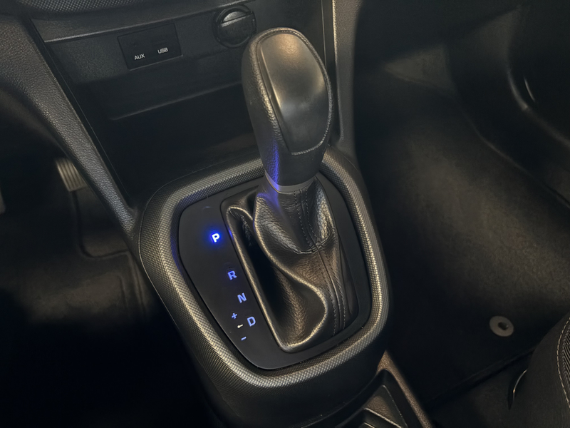 Hyundai i10 1.0i Comfort — photo 22