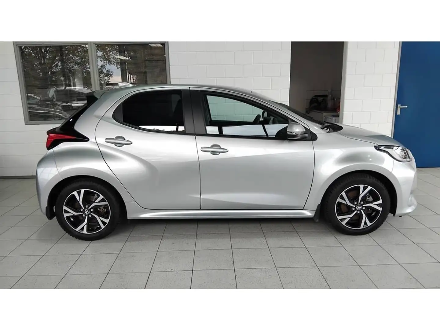 Toyota Yaris 1.5 Style | Park sensoren | Dodehoek detector | Ap Argent - 2