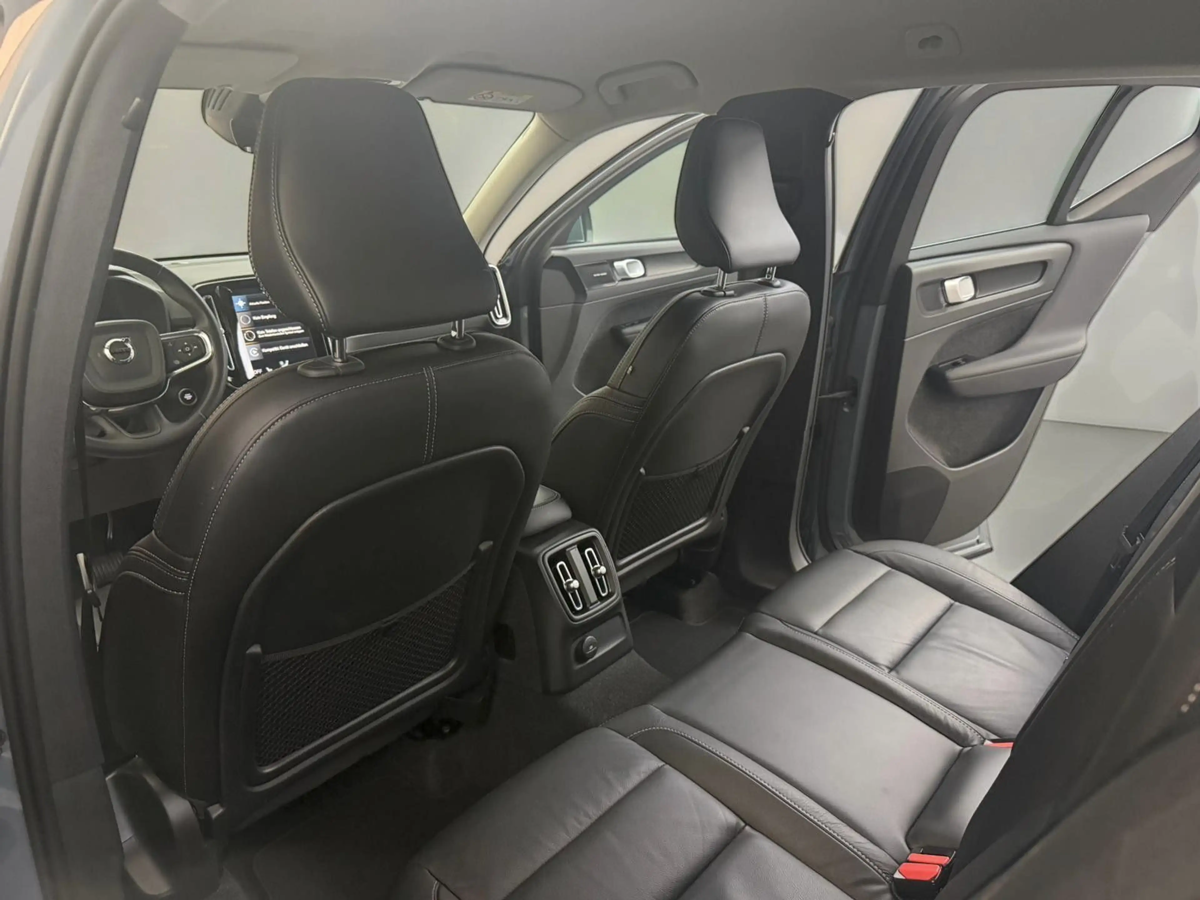 Volvo XC40 T5 Recharge Plus Bright H&K*SENSUS*STHZ — photo 13