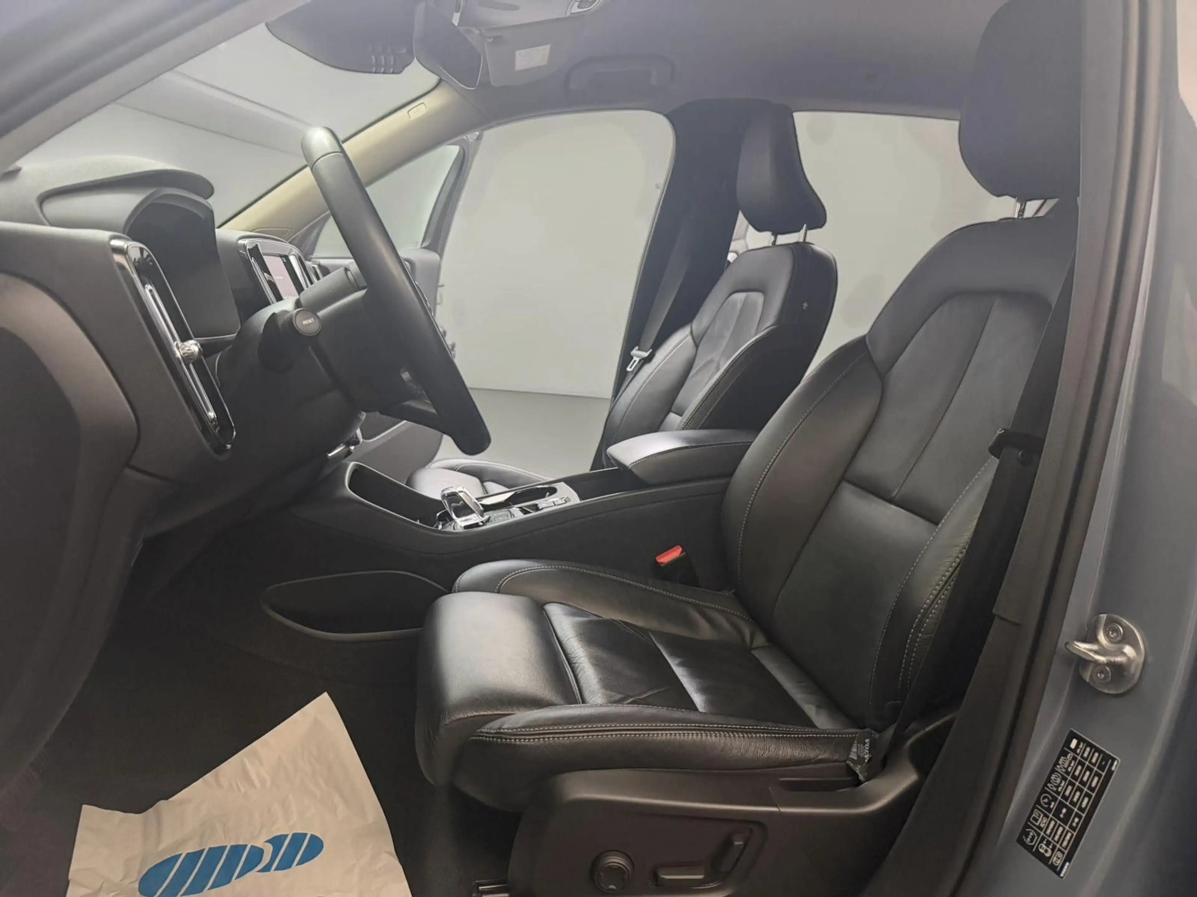 Volvo XC40 T5 Recharge Plus Bright H&K*SENSUS*STHZ — photo 11