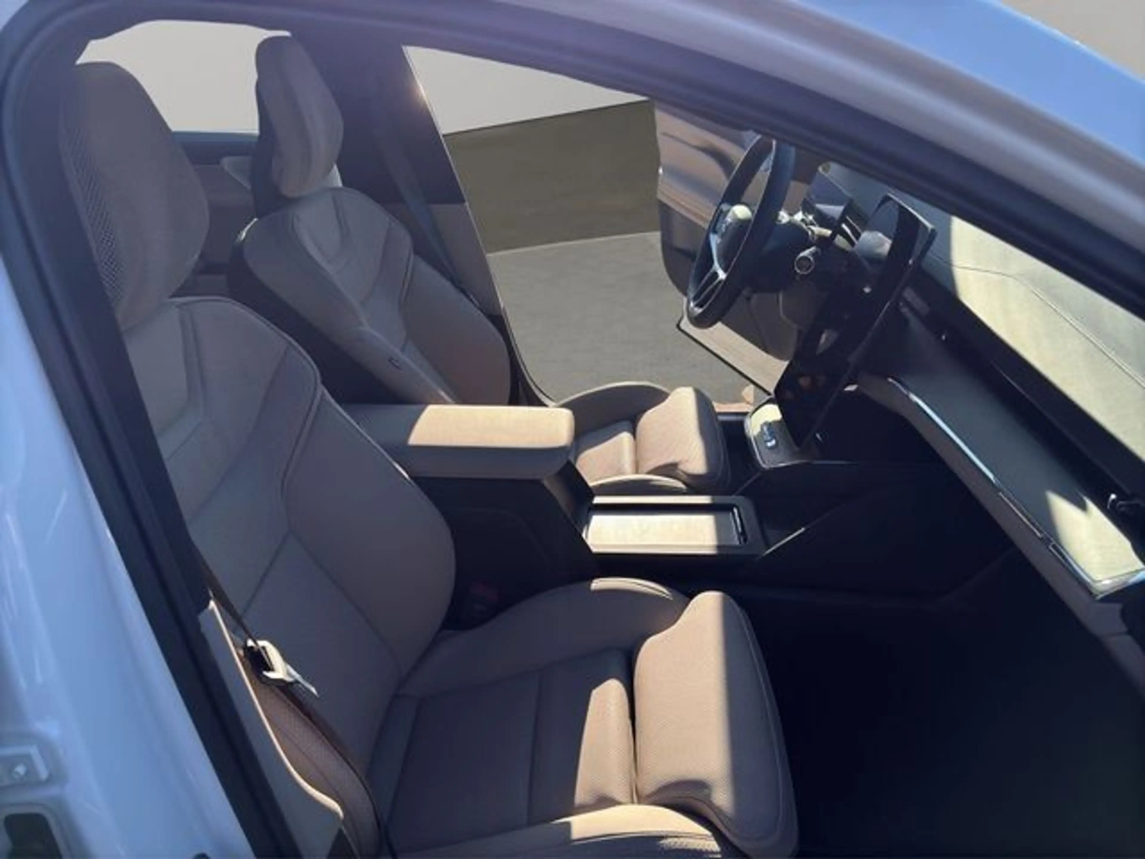 Volvo ES90 Single Motor Extended Range Ultra+LIDAR+ — photo 12