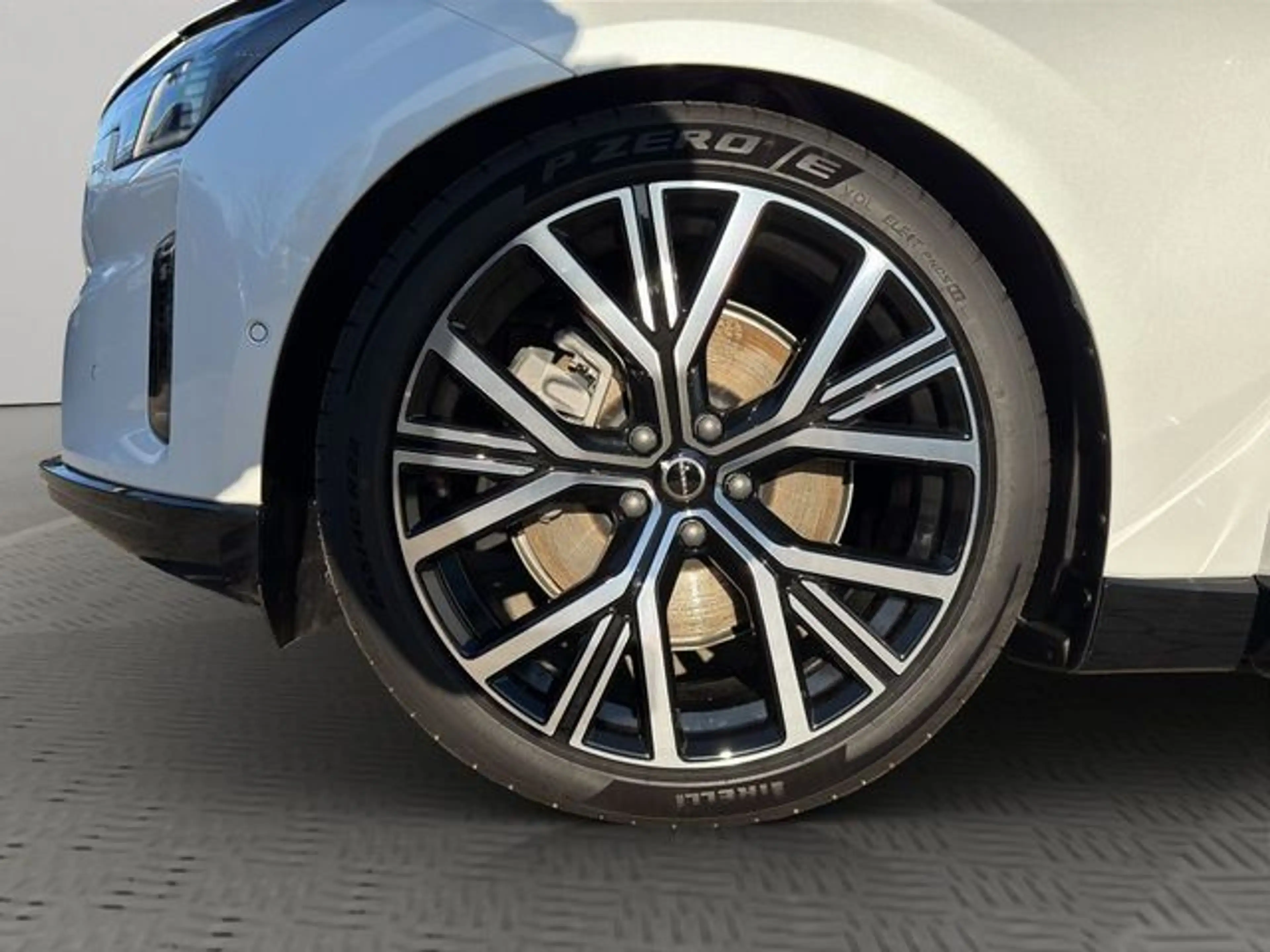 Volvo ES90 Single Motor Extended Range Ultra+LIDAR+ — photo 15