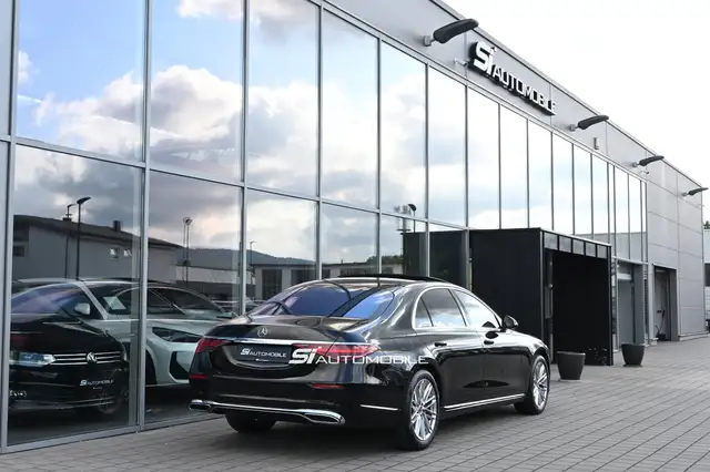 Mercedes-Benz S-Class view 5
