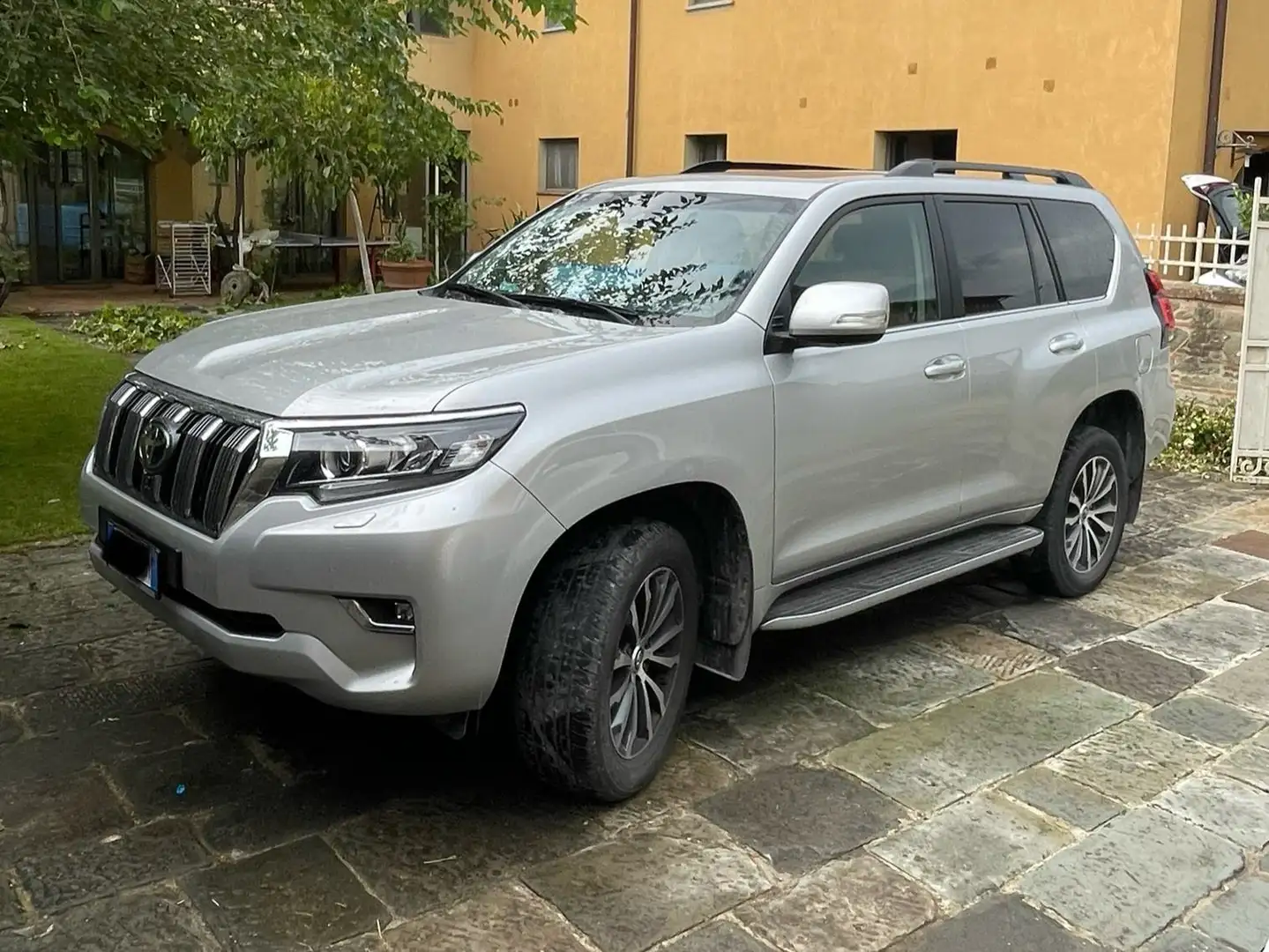 Toyota Land Cruiser Land Cruiser 2021 5p 5p 2.8 d-4d Executive auto - 2