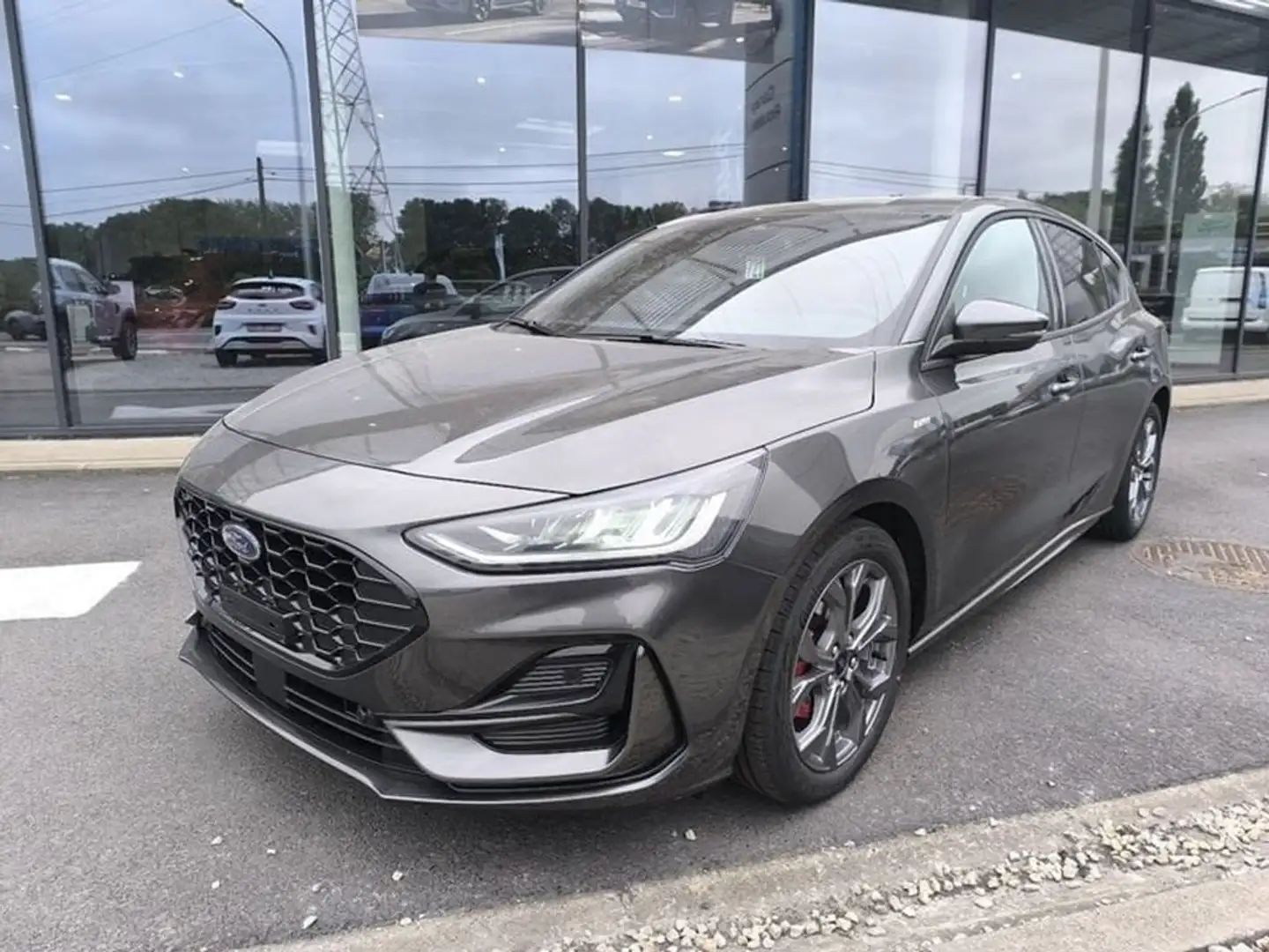 Ford Focus St-line X - 1.0i mHev 125cv - Stock Grijs - 2