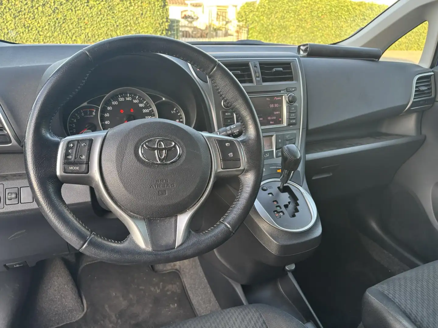 Toyota Verso-S 1.3 VVT-i Dynamic | Automaat | Climate control | C Blu/Azzurro - 2