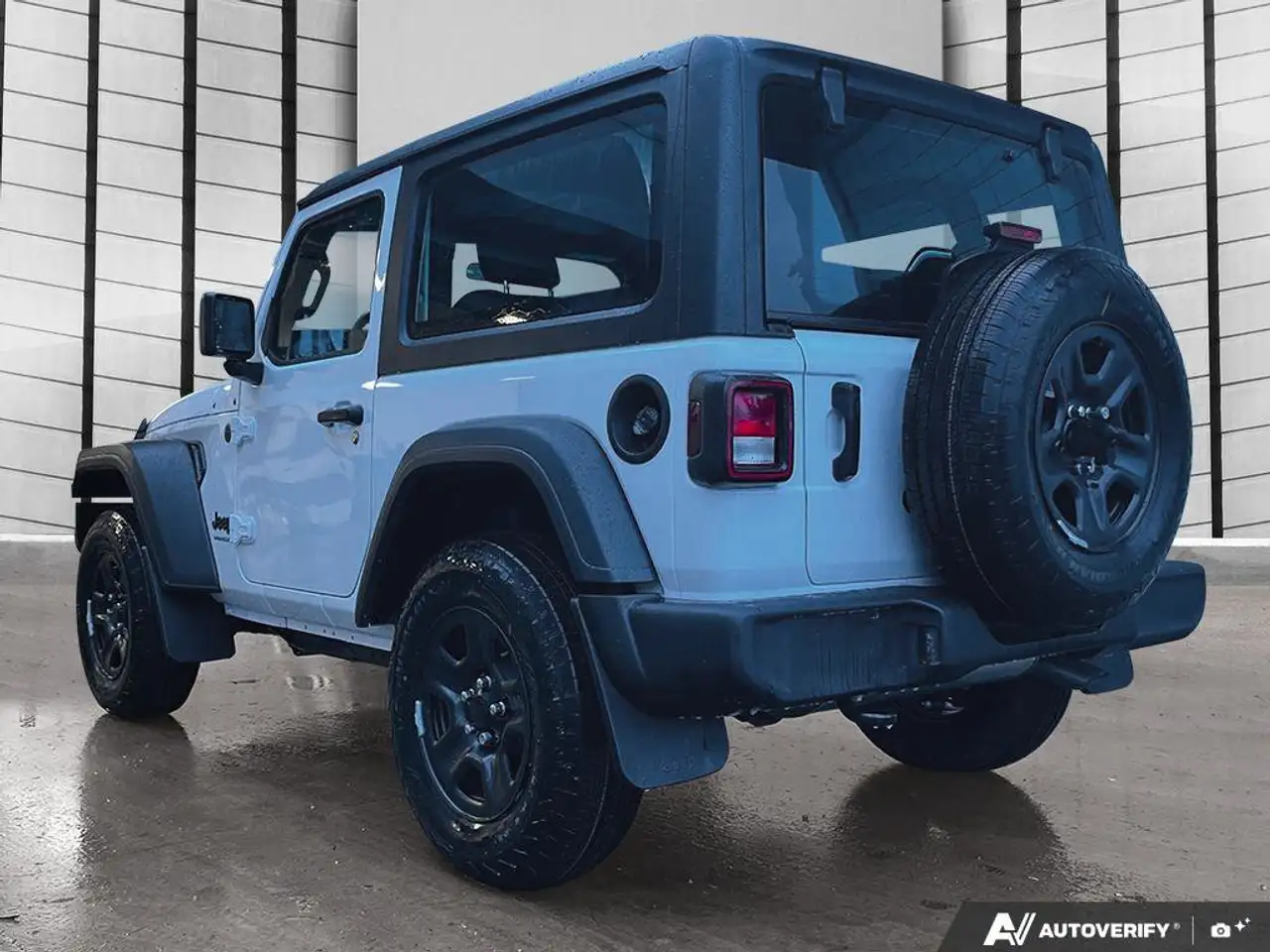 Jeep Wrangler снимка Jeep Wrangler
