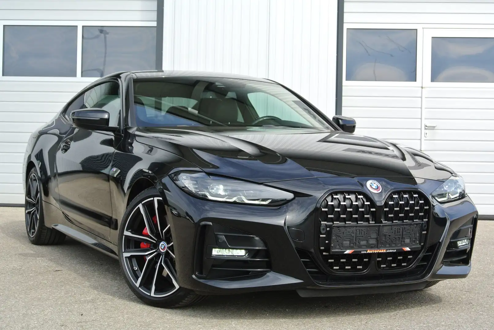 BMW 420 d Coupe Aut.  * M-Paket * LEDER * PANO * Schwarz - 1
