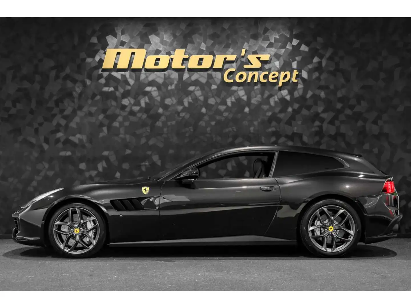 Ferrari GTC4 Lusso V8 - NERO DAYTONA Noir - 2