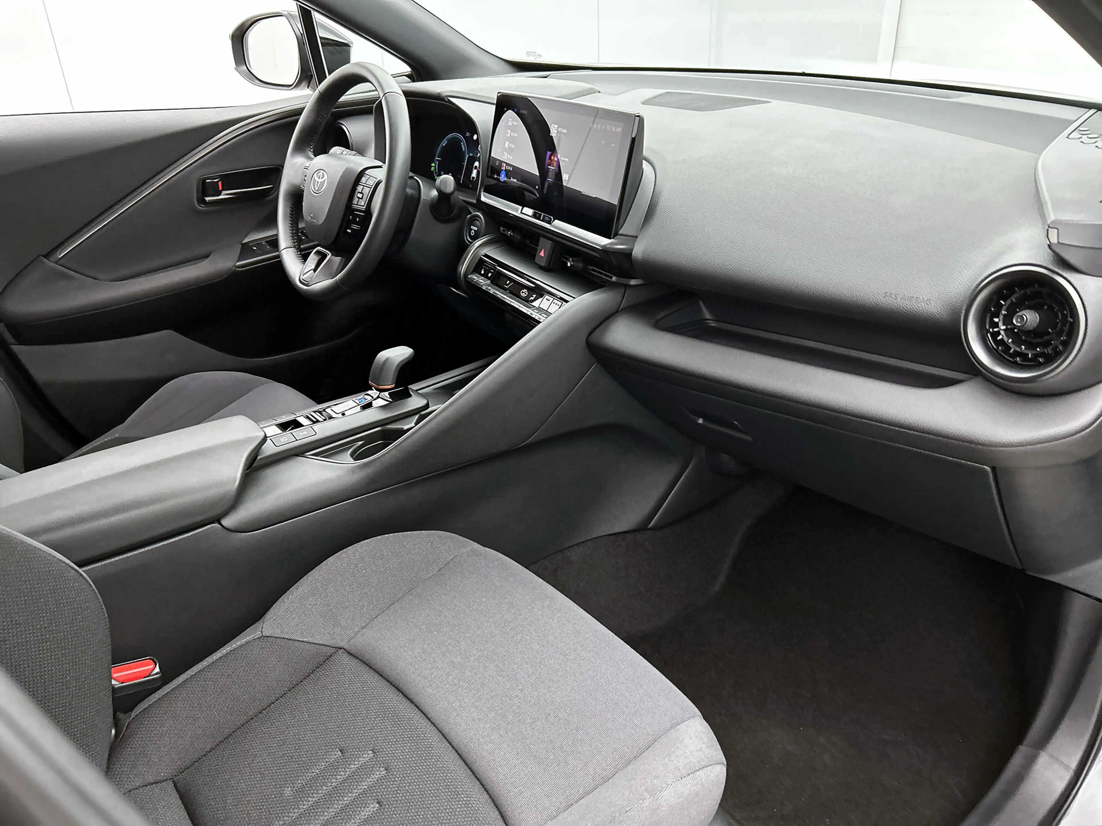 Toyota C-HR 2.0 Plug-in Hybrid 220 First Edition | Full LED ve — photo 6