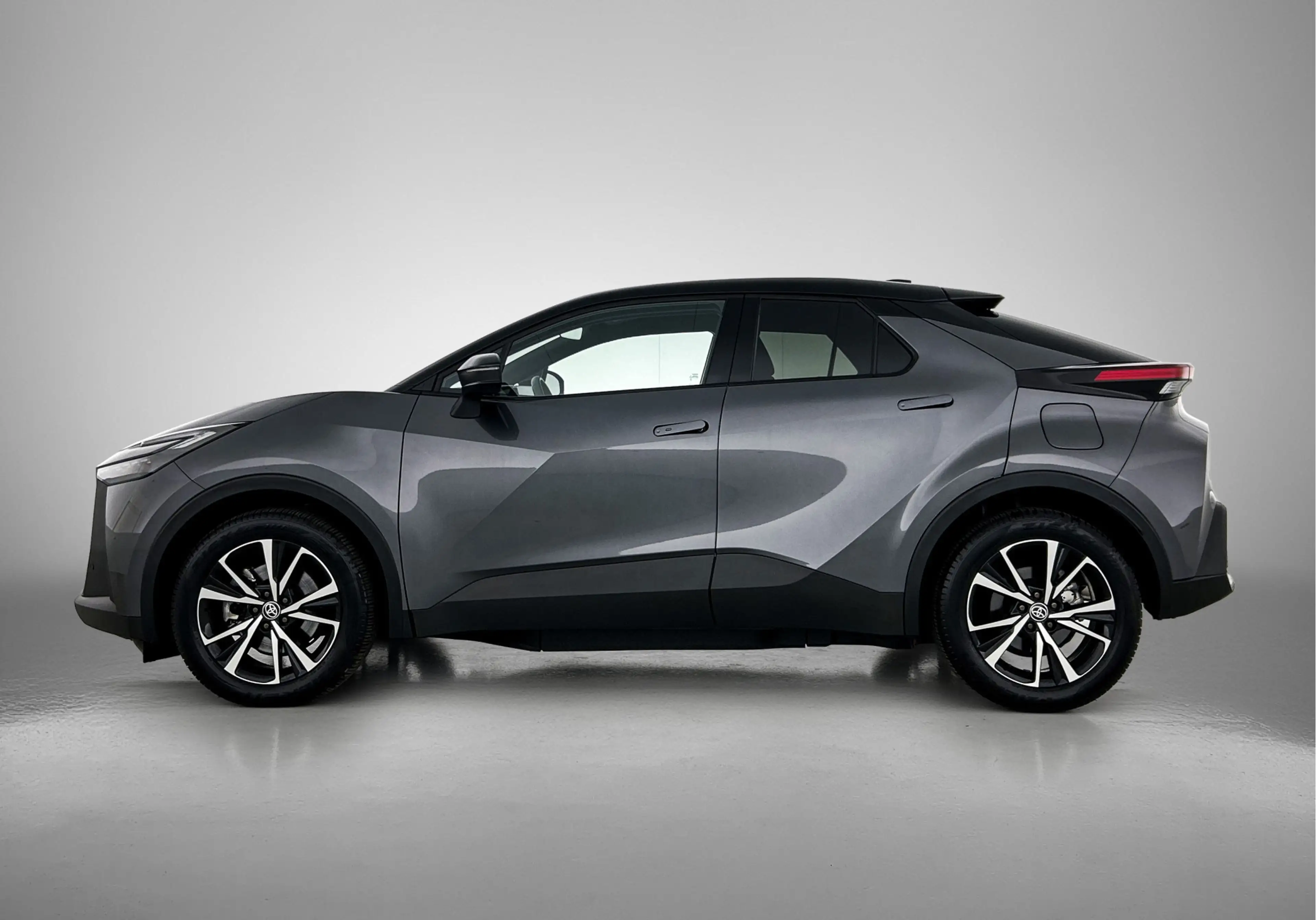 Toyota C-HR 2.0 Plug-in Hybrid 220 First Edition | Full LED ve — photo 3