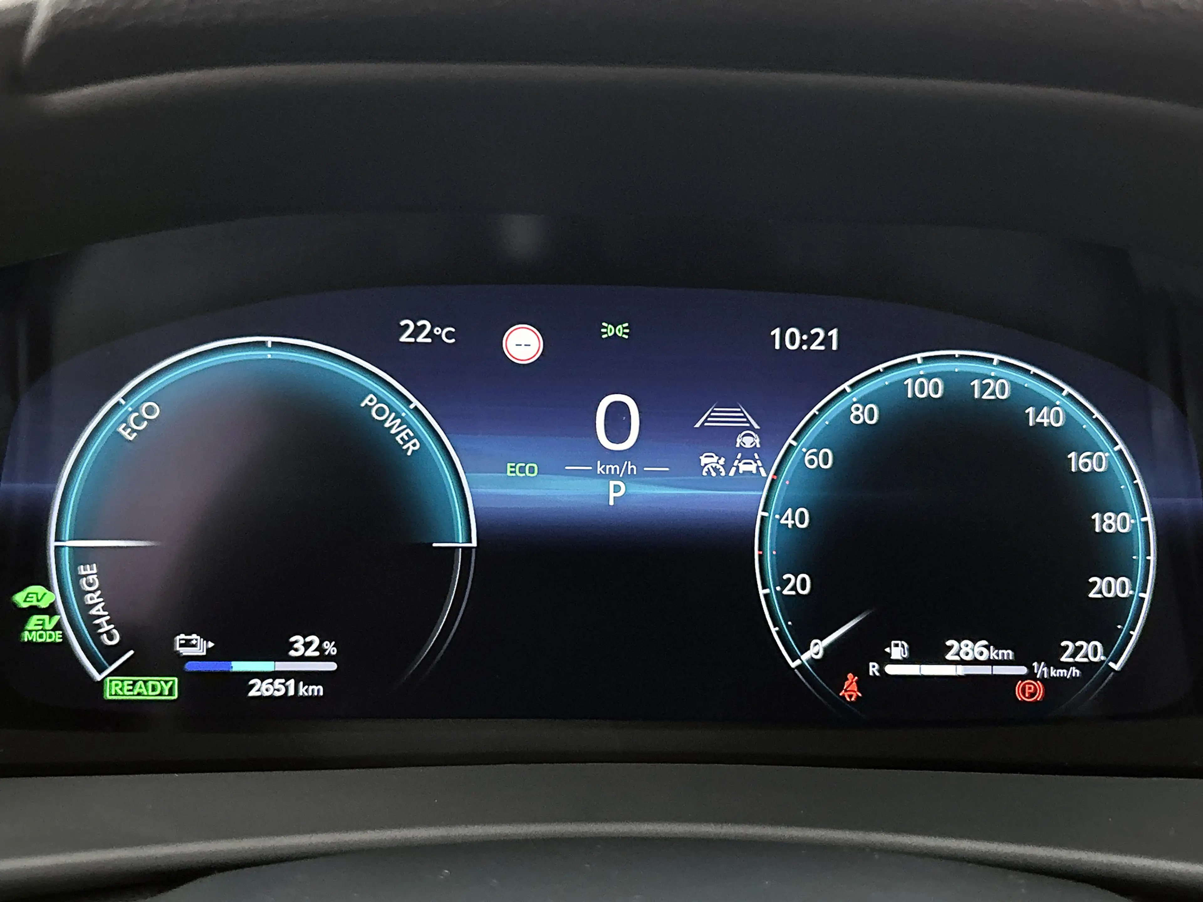 Toyota C-HR 2.0 Plug-in Hybrid 220 First Edition | Full LED ve — photo 5