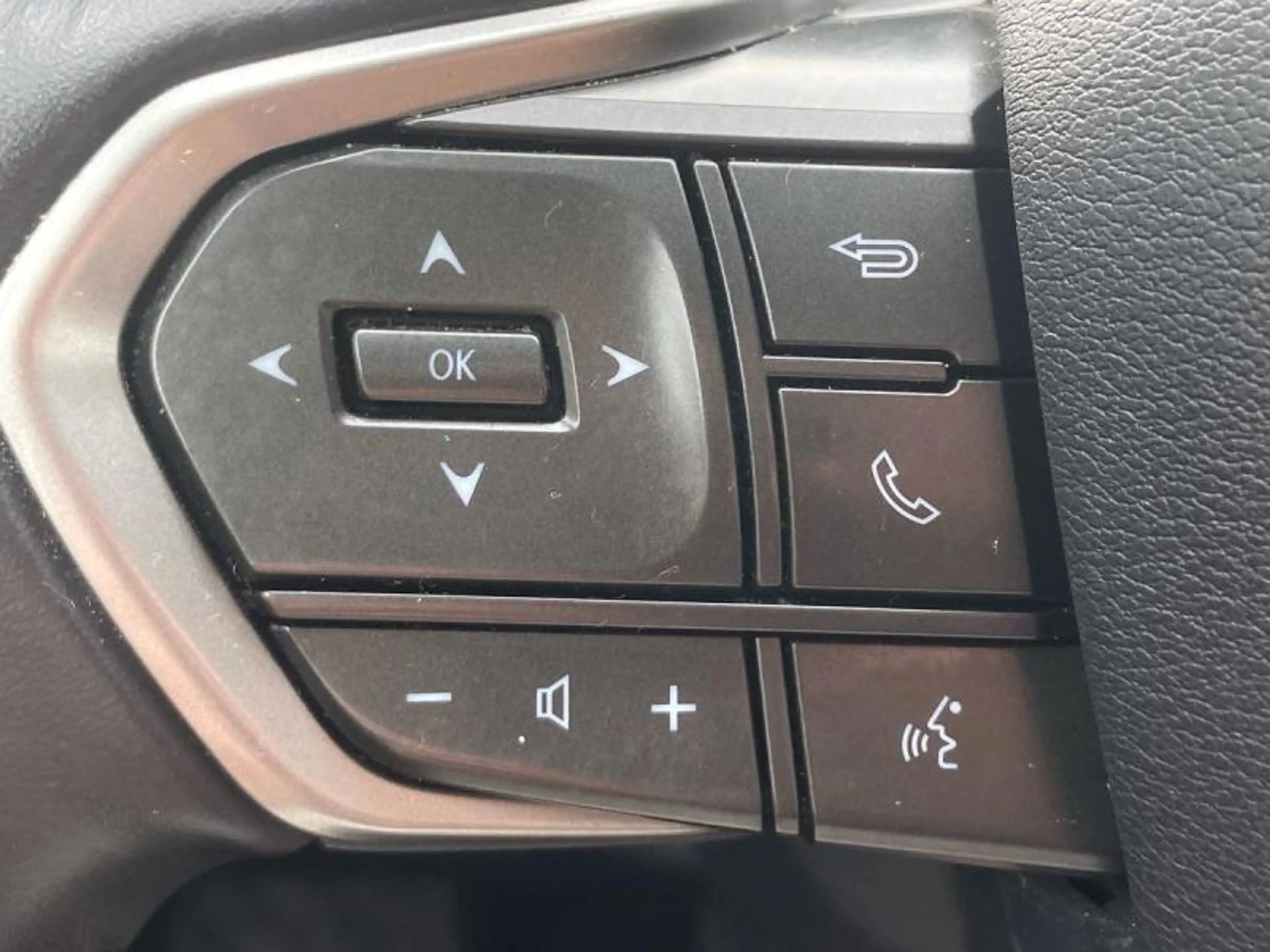 Lexus NX 350h Business Line+20 — photo 12