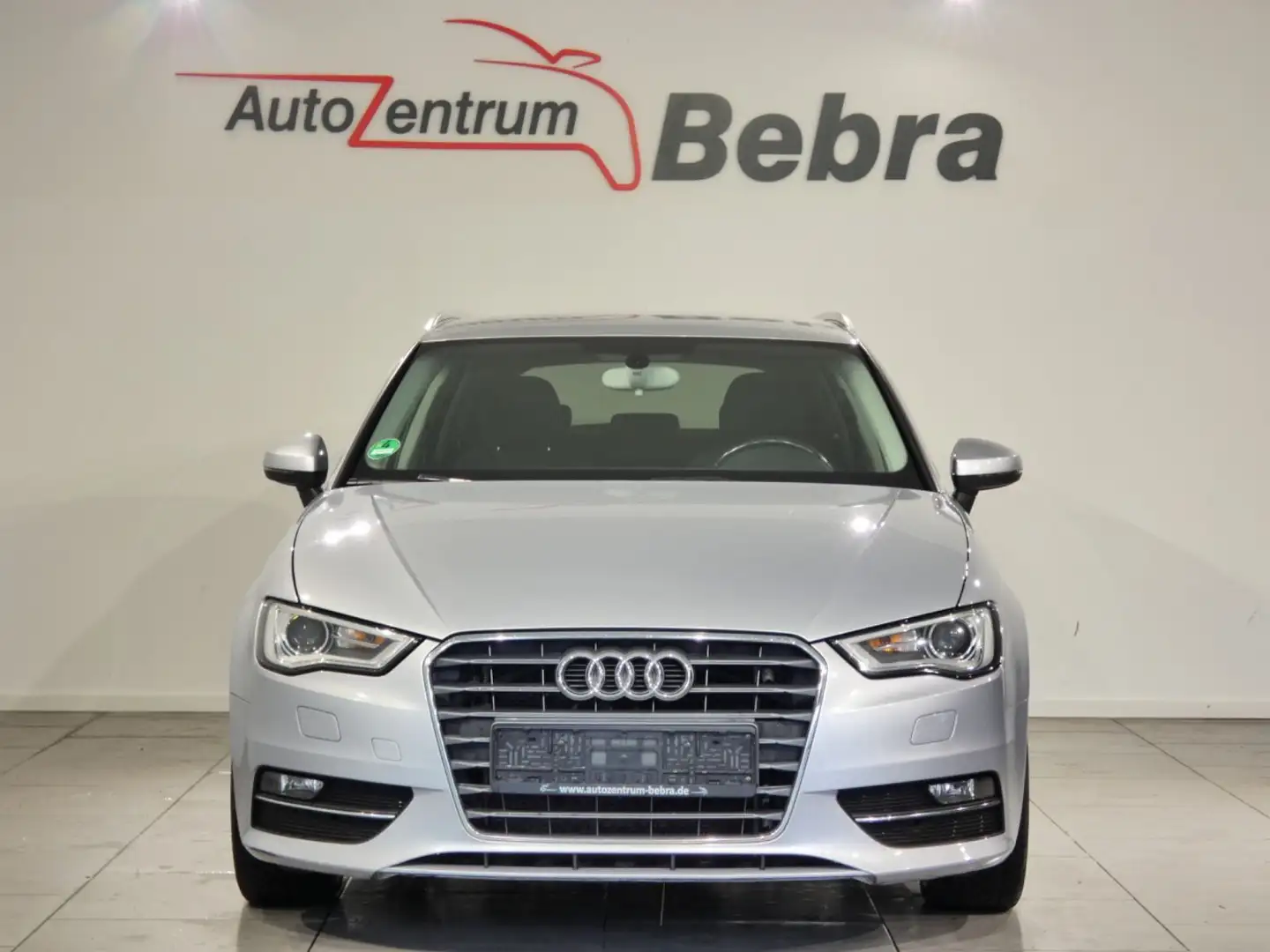 Audi A3 Sportback 2.0 TDI ambition Xenon/Navi/SHZ/PDC Silber - 2