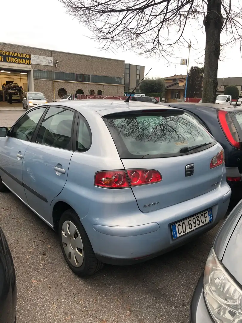 SEAT Ibiza 5p 1.4 16V Blau - 2