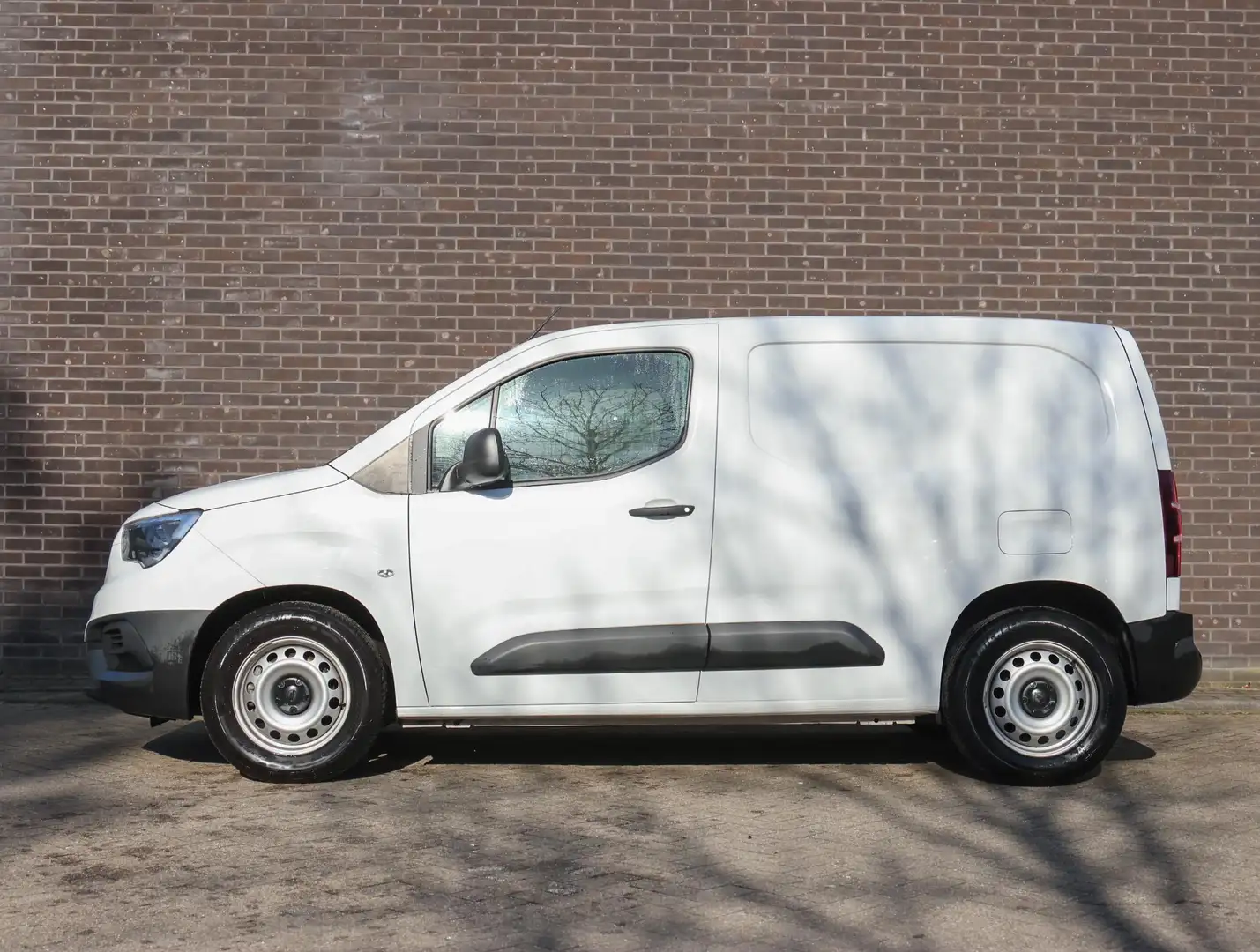 Opel Combo-e L1H1 Edition 50kWh 136pk | parkeersensoren achter Fehér - 2