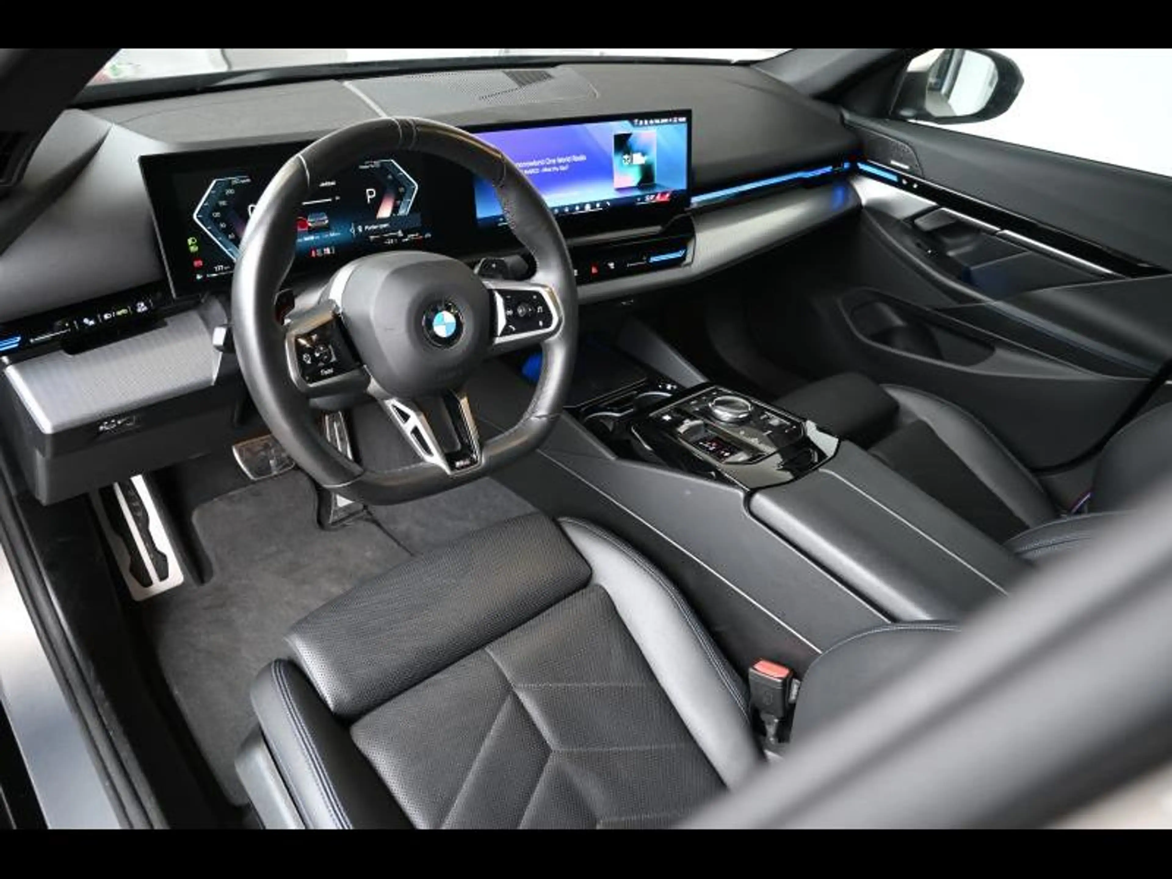 BMW 520 M SPORT - HARMAN KARDON - AUTOMAAT — photo 5