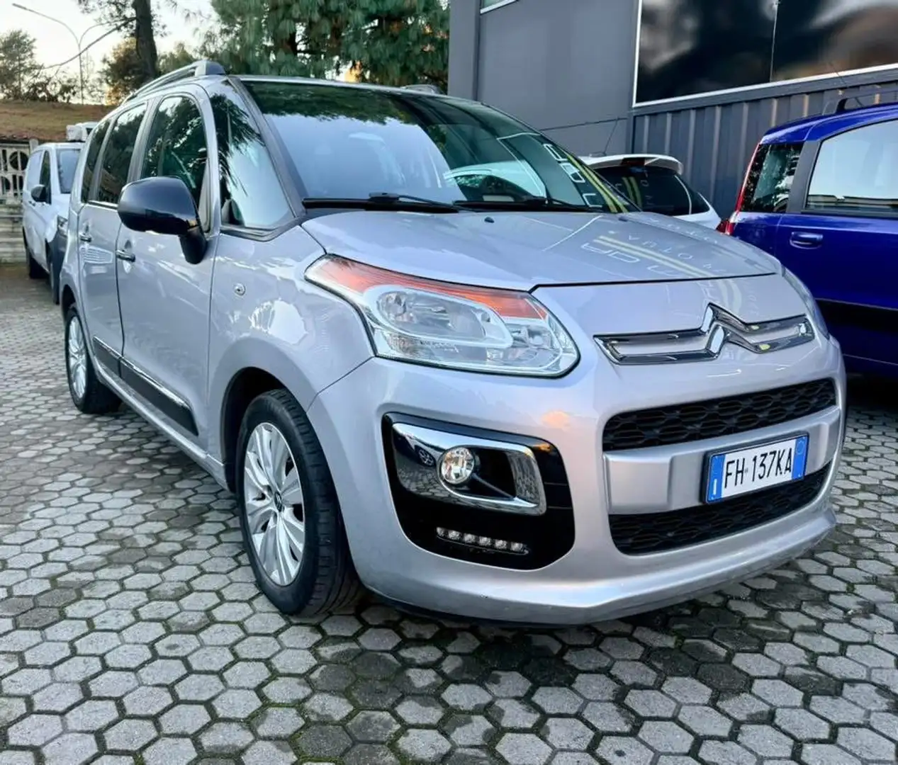 Citroen C3 CitroenC3 Picasso 1.6 bluehdi Exclusive 100cv my16 Gris - 2