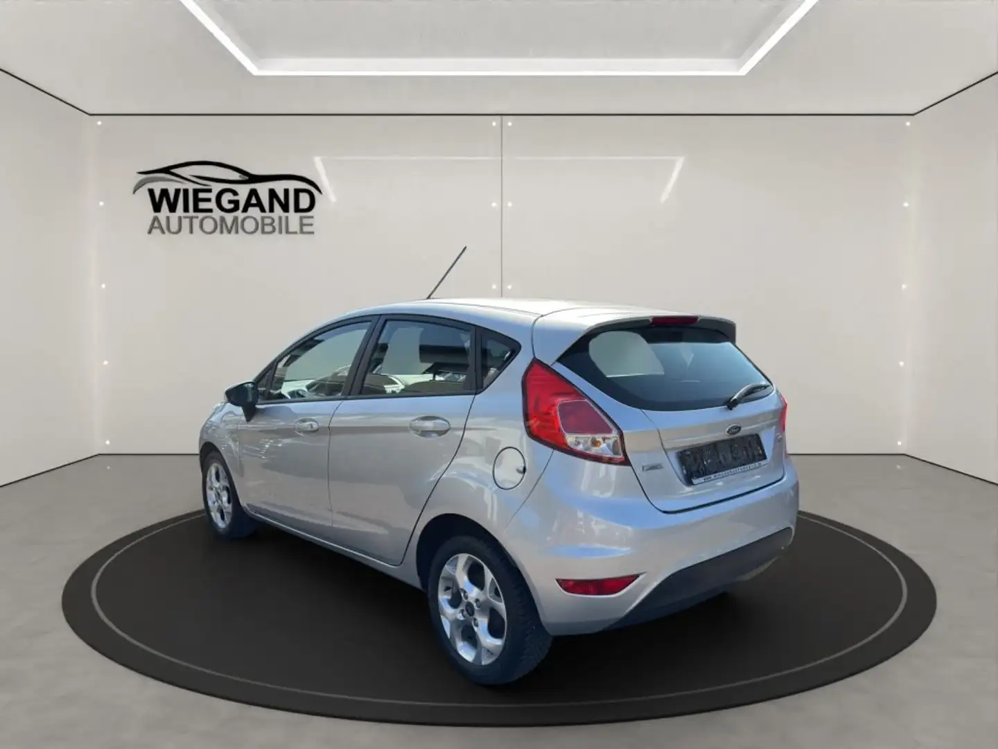 Ford Fiesta 1.0 TREND+COOL&SOUND PAKET II+METALLIC Silber - 2