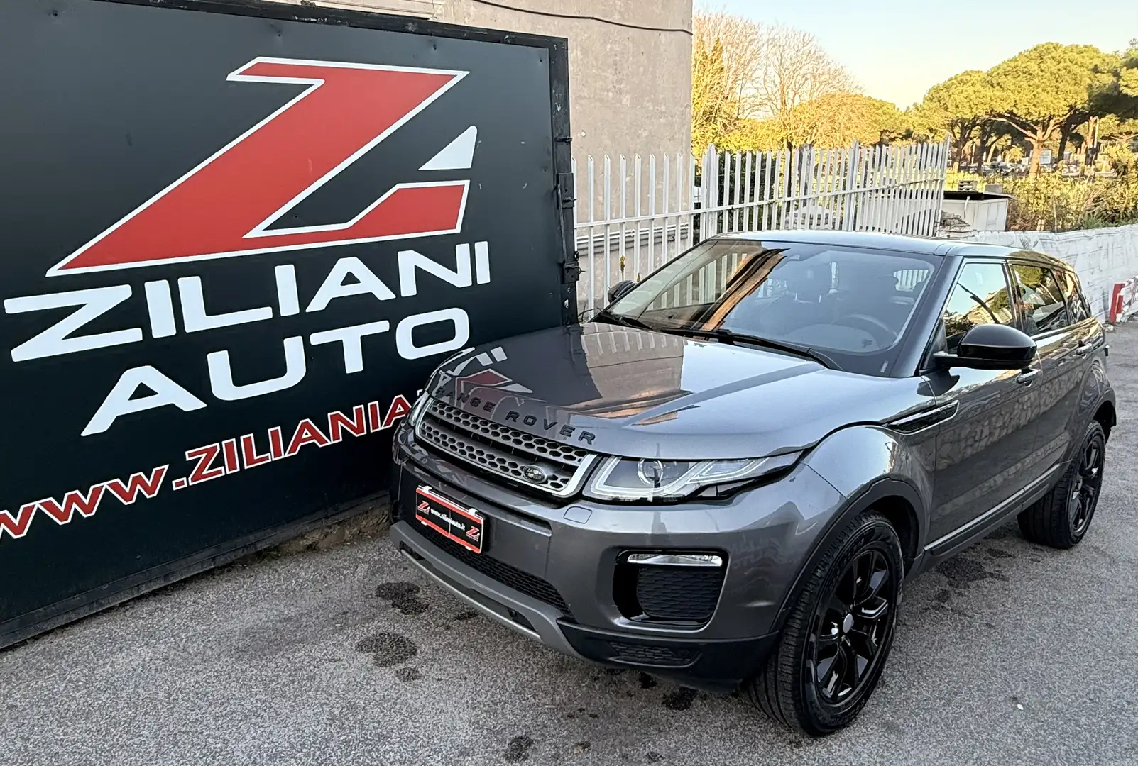 Land Rover Range Rover Evoque 5p 2.0 td4 PELLE TOTALE..RETROCAMERA.. Grijs - 1
