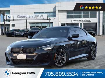 M240i xDrive | Premium Essential | Black Exterior