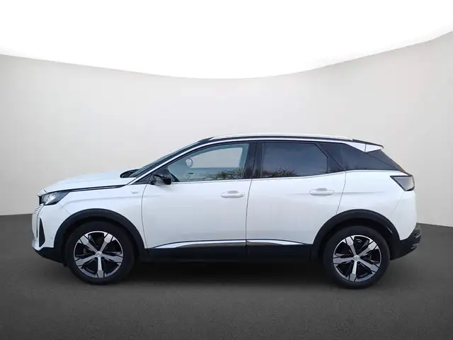 Peugeot 3008 view 5