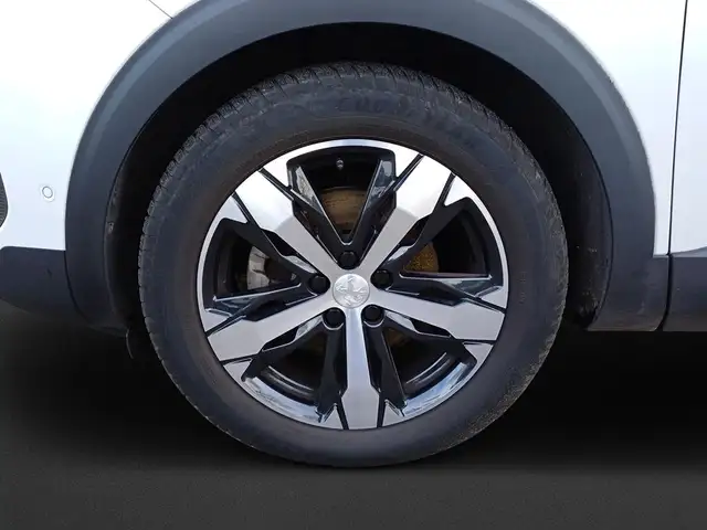 Peugeot 3008 view 10