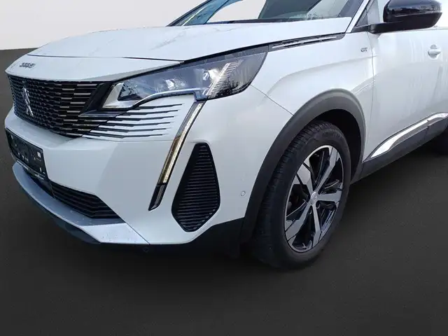 Peugeot 3008 view 11