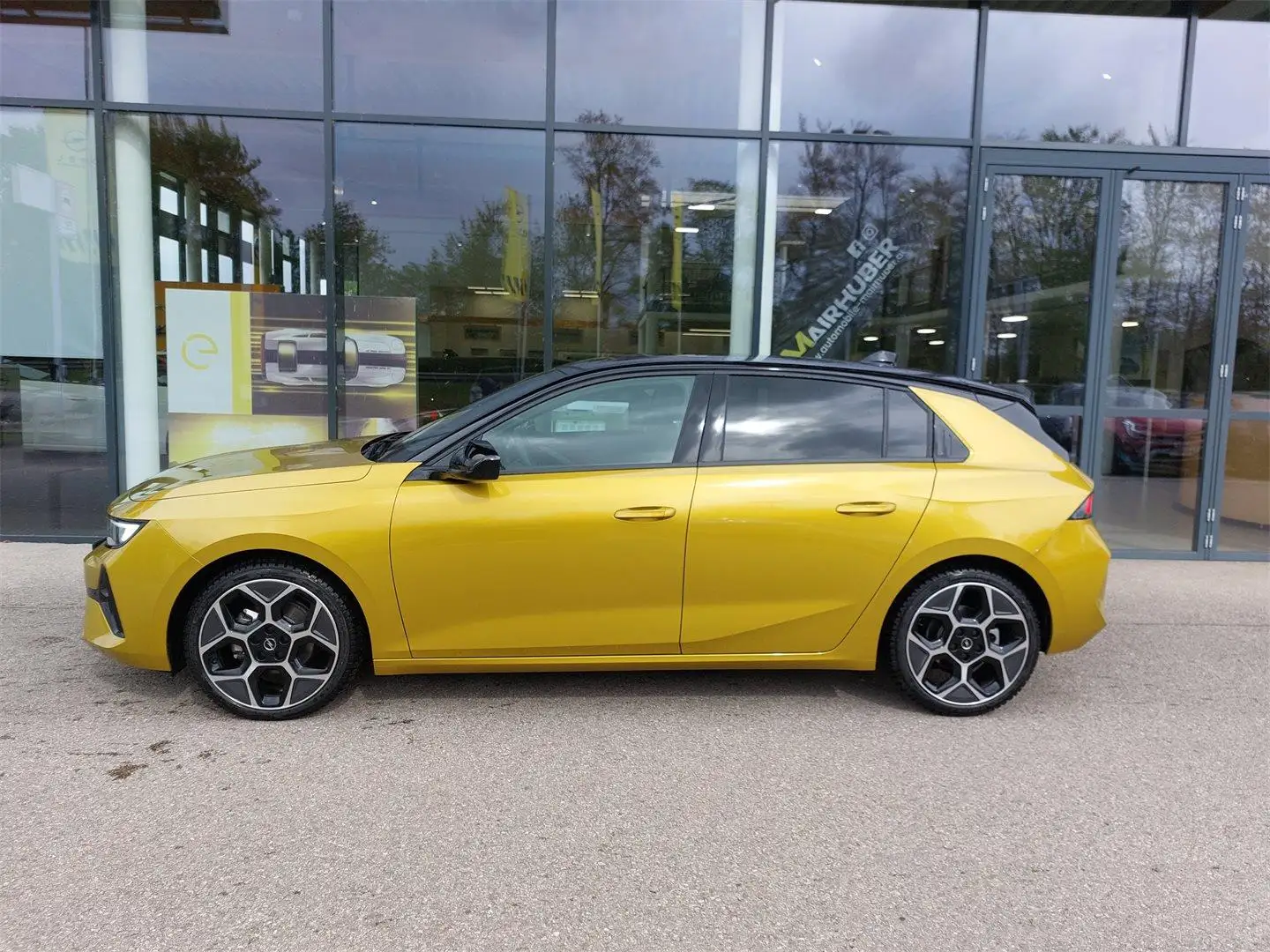 Opel Astra GS Line 5tg. AT 1,2 130PS AT8 Jaune - 2