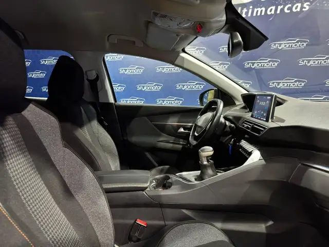 Peugeot 3008 view 10