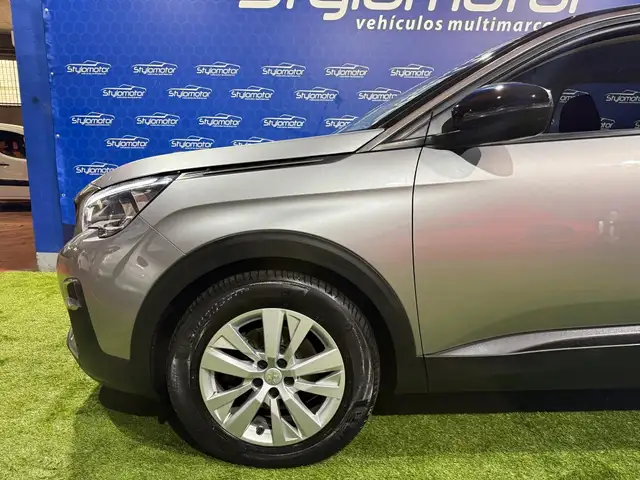 Peugeot 3008 view 7