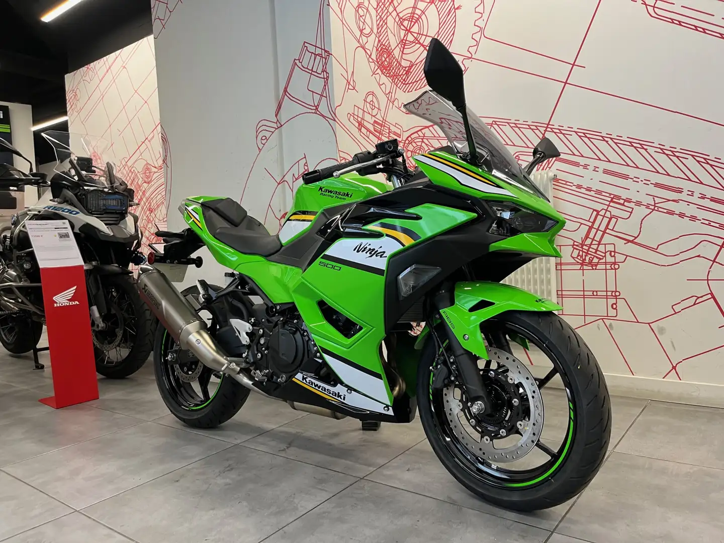 Kawasaki Ninja 500 SE Verde - 2