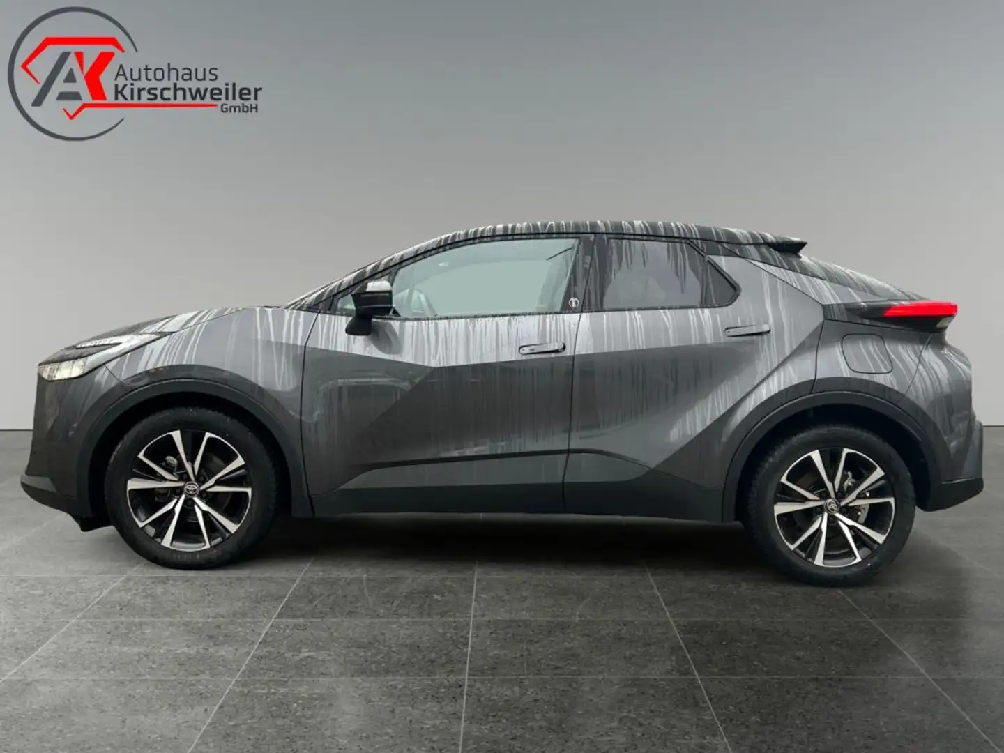 Toyota C-HR 1.8 Hybrid Team Deutschland Grau - 2