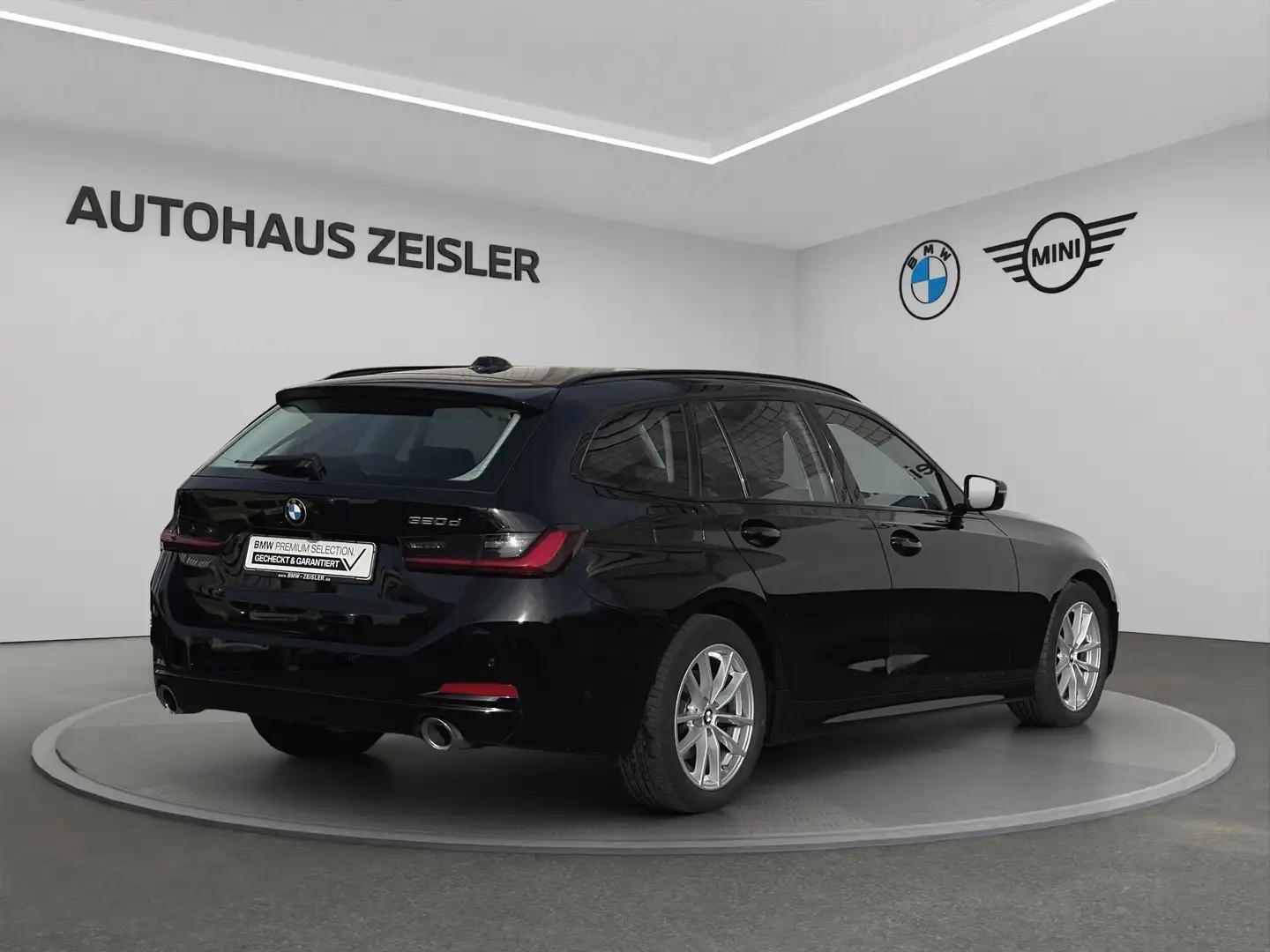 BMW 320 d Touring Automatik AHK Rückfahrkamera el.Sitze Pa Schwarz - 2