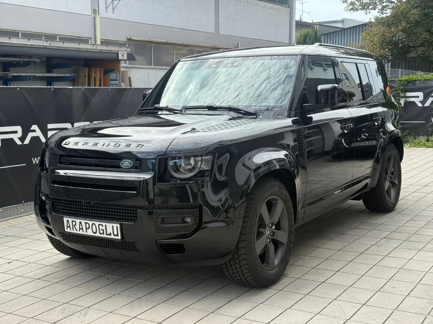 Land Rover Defender 3.0 D250 X-Dynamic SE 110 PANO*AHK*25' Noir - 2