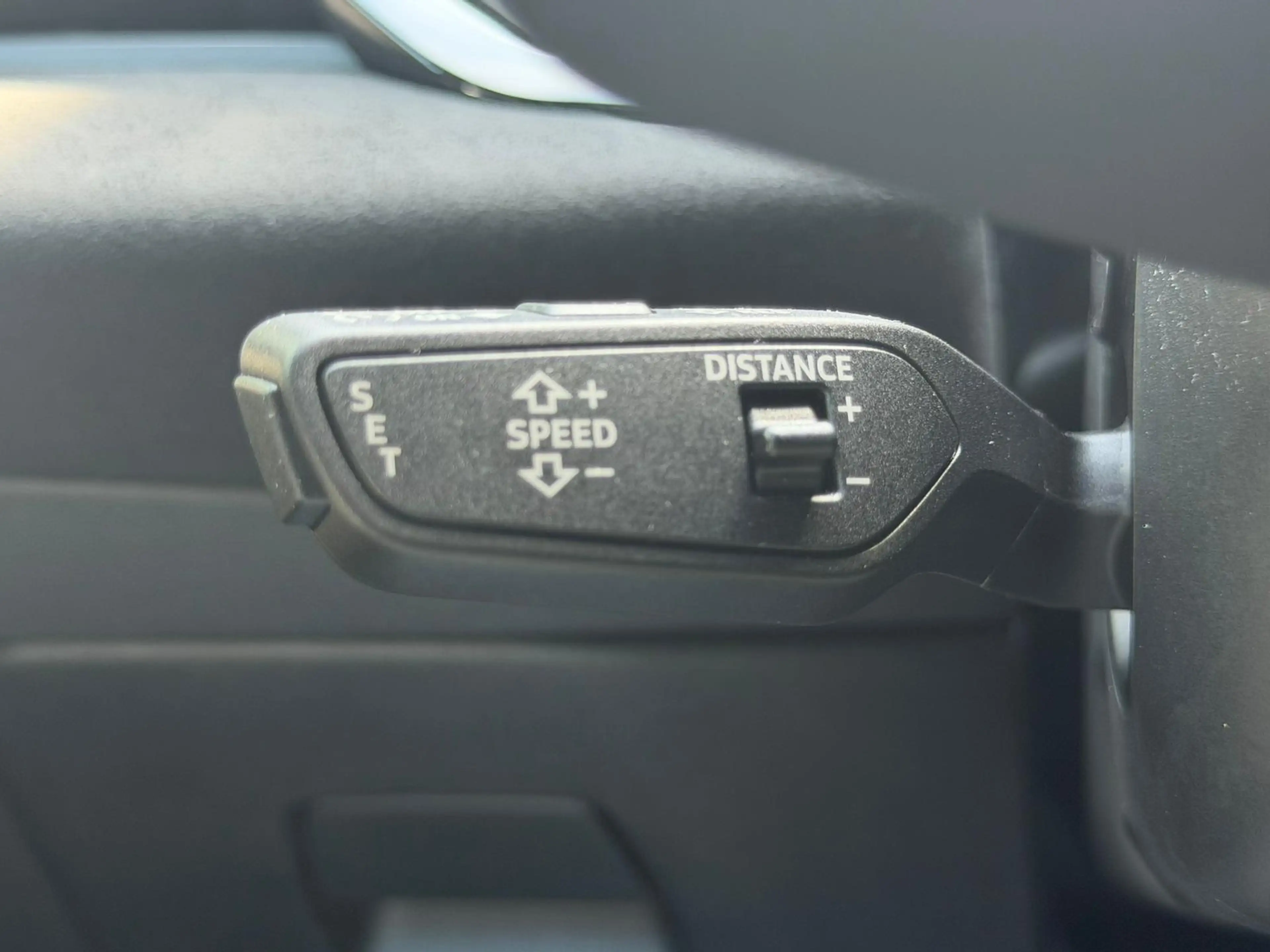 Audi RS5 Avant RS 5 Avant (B10) e-hybrid 470 kW / 639 PK Av — photo 14