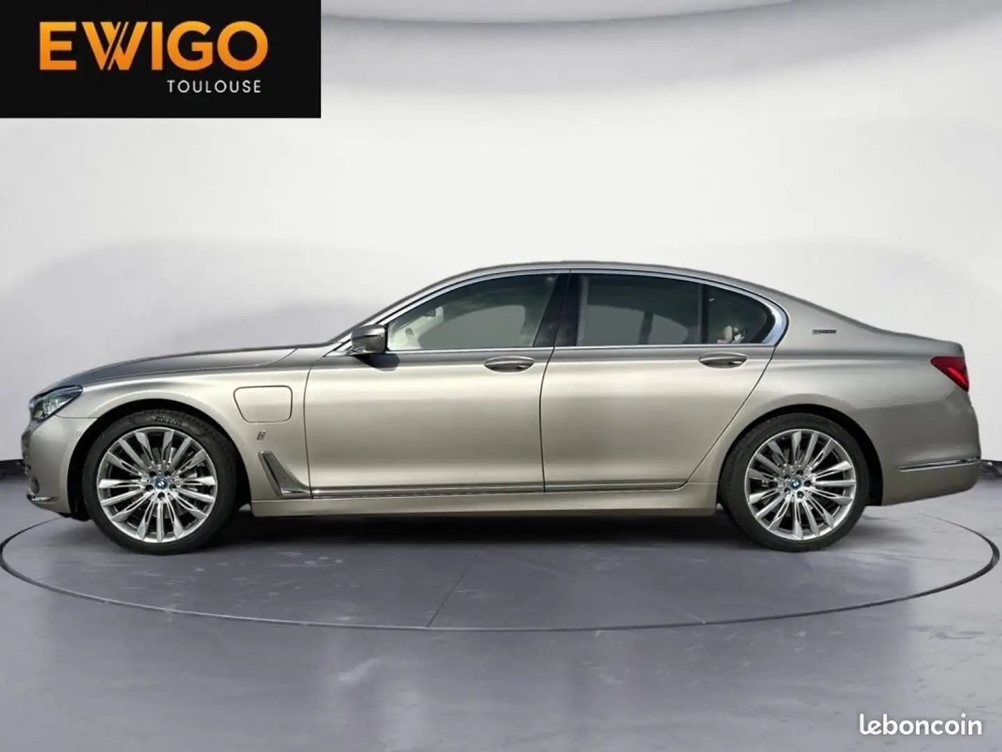 BMW 740 2.0 740E IPERFORMANCE 326H 260CH HYBRID Szürke - 2