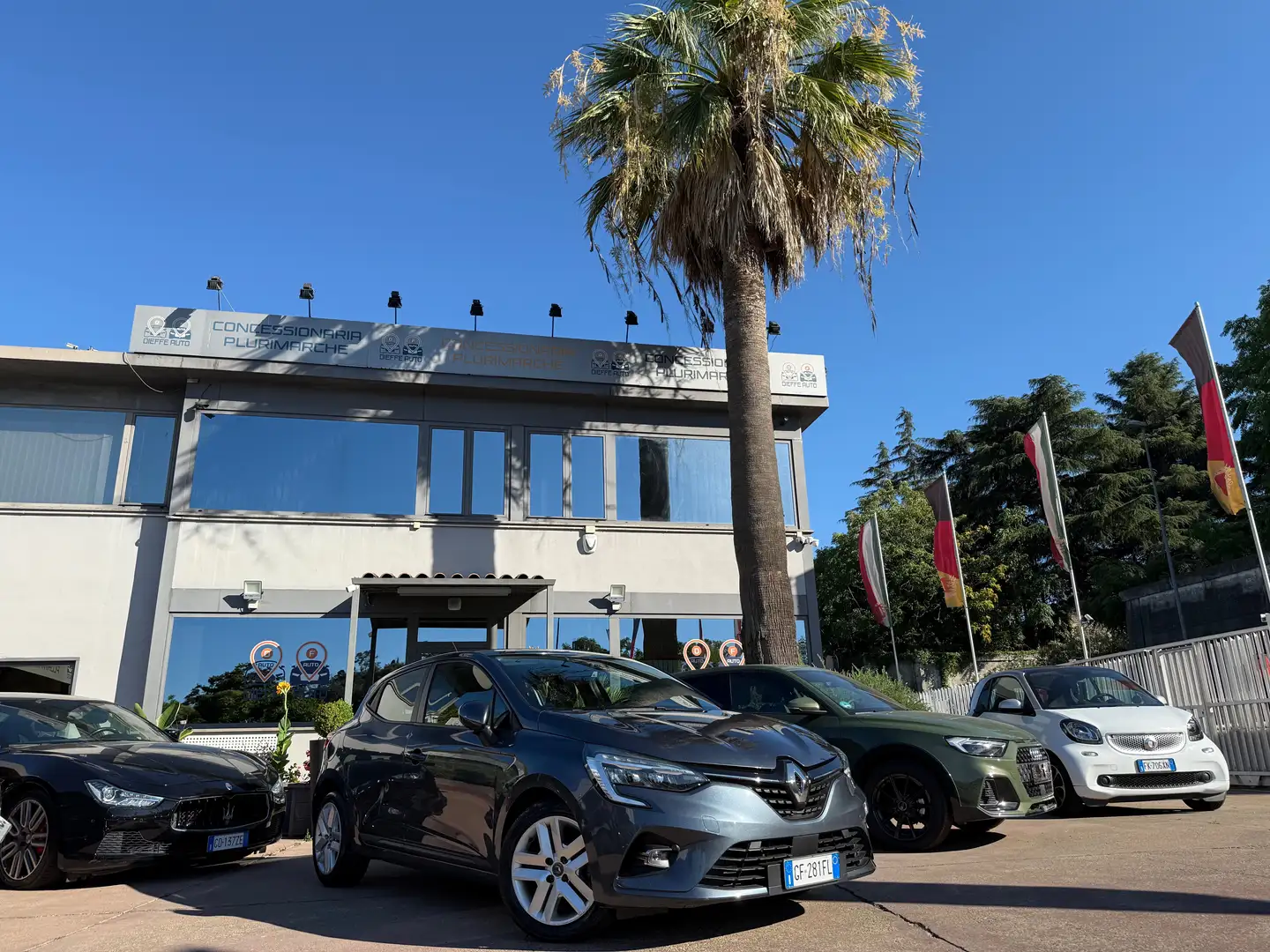 Renault Clio Clio V 2019 1.0 tce Zen 90cv fap Gris - 1