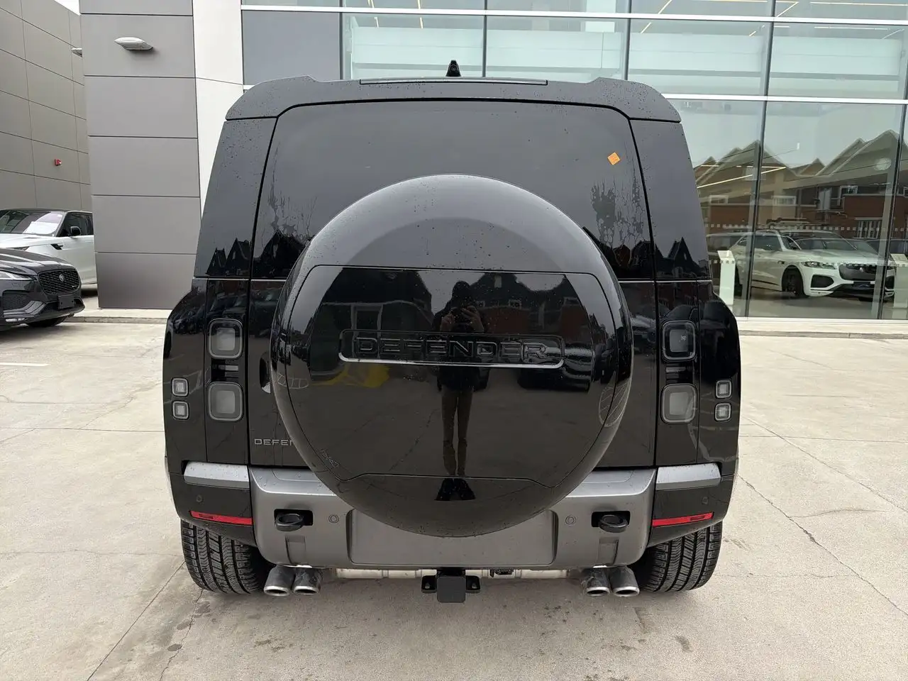 Land Rover Defender снимка Land Rover Defender