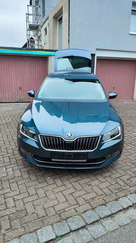 Imagine Skoda Superb Superb III Diesel 2.0 TDI DSG Style