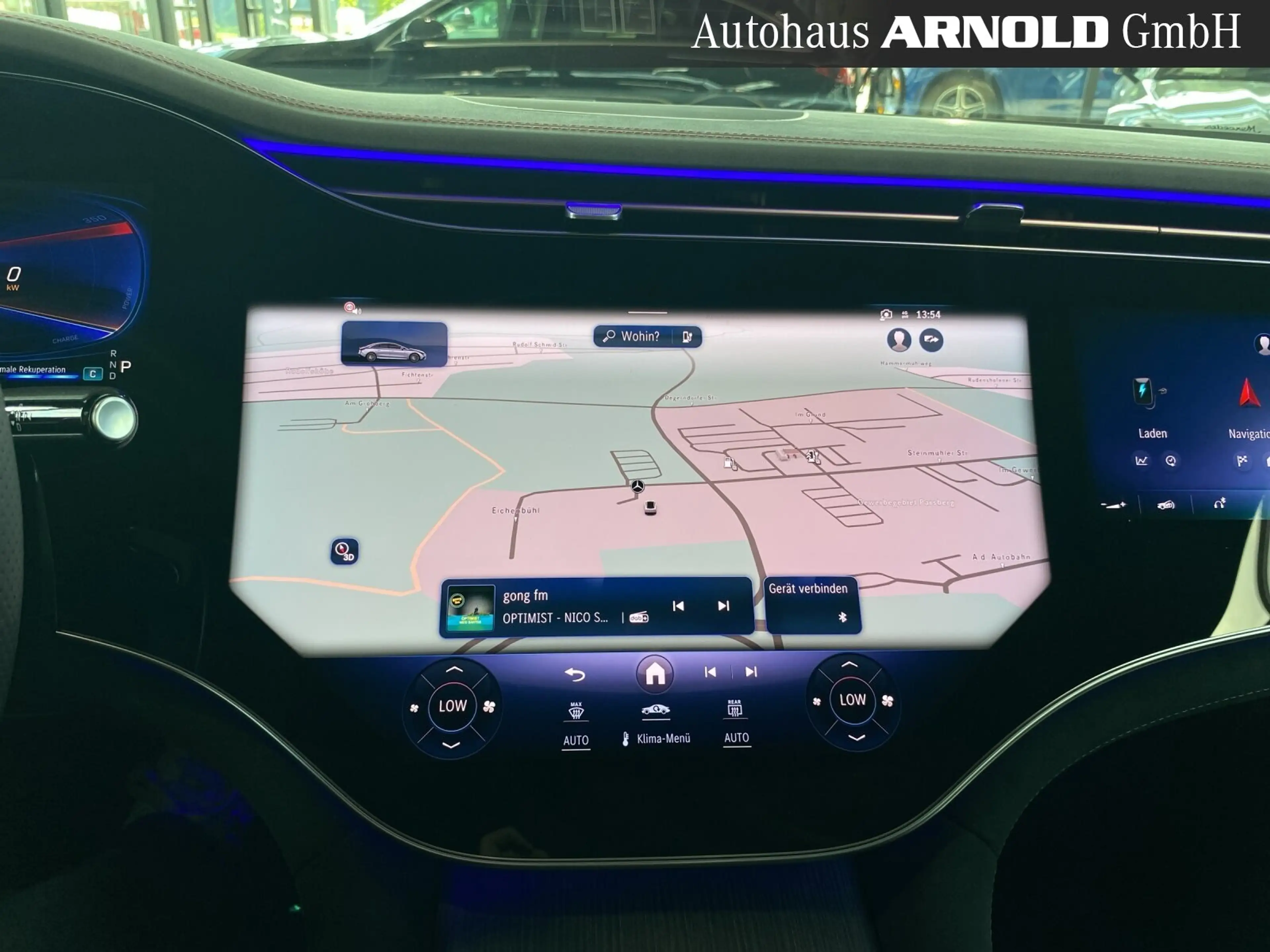 Mercedes-Benz EQE 43 Mercedes-AMG EQE 43 4M HYPERSCREEN AIRM HUD Pano — photo 12