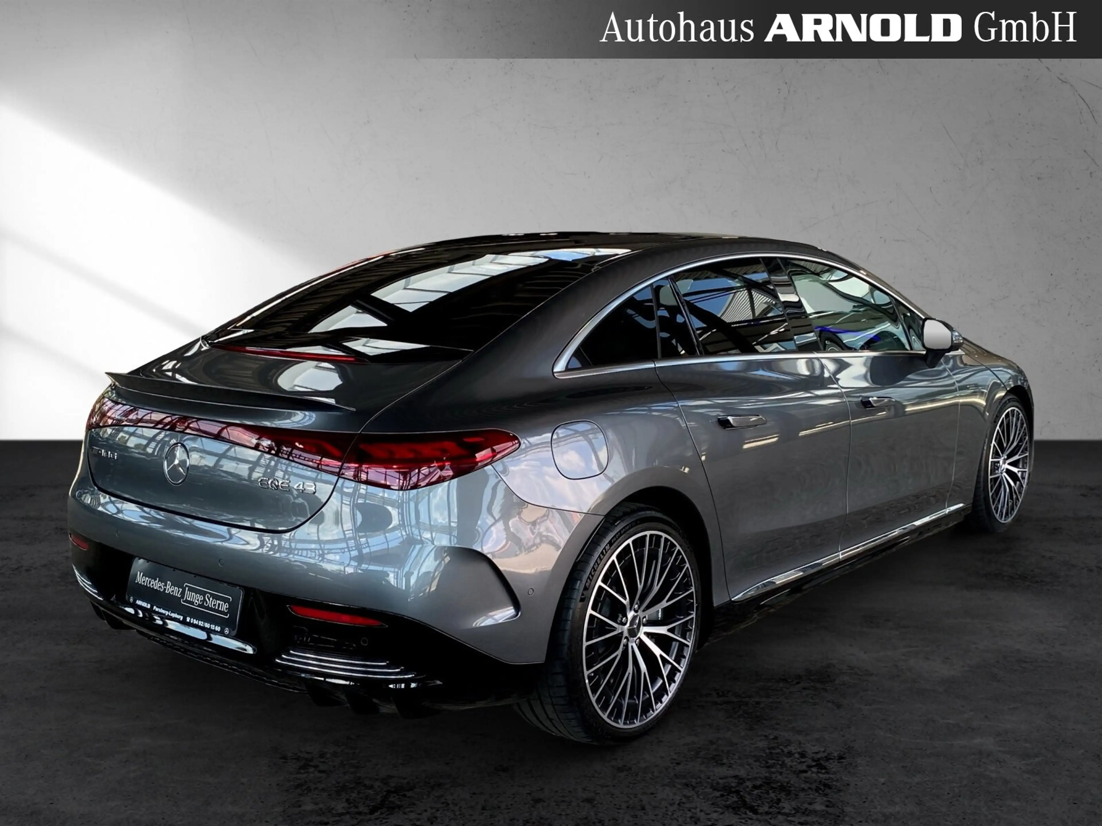 Mercedes-Benz EQE 43 Mercedes-AMG EQE 43 4M HYPERSCREEN AIRM HUD Pano — photo 5