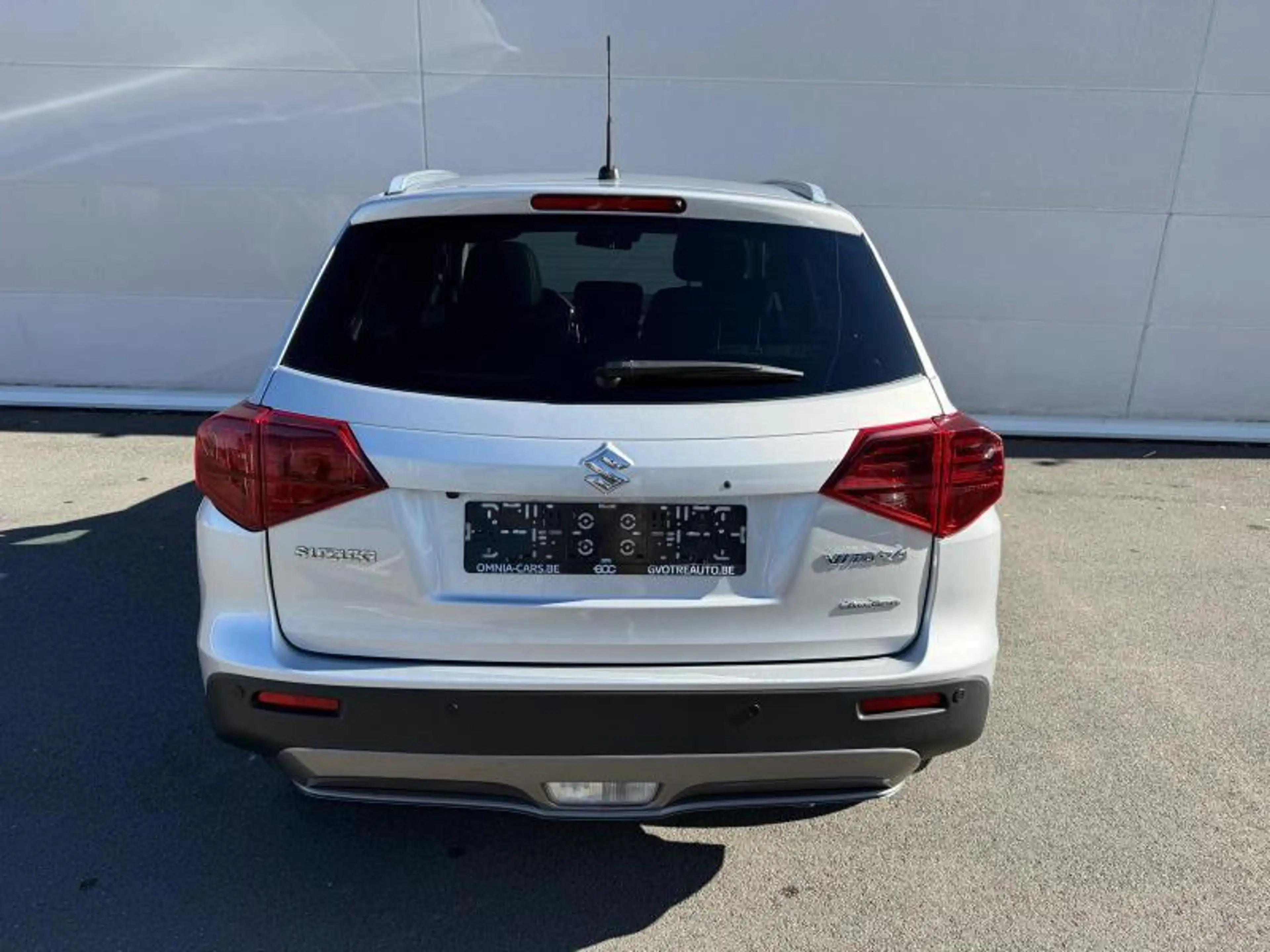 Suzuki Vitara . — photo 8