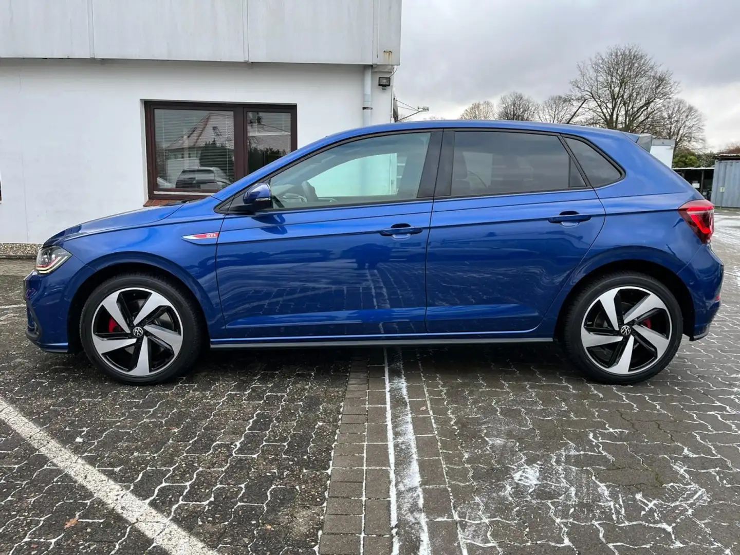 Volkswagen Polo GTI 2.0 TSI DSG ACC Matrix LM IQ.DRIVE Klima Blau - 2