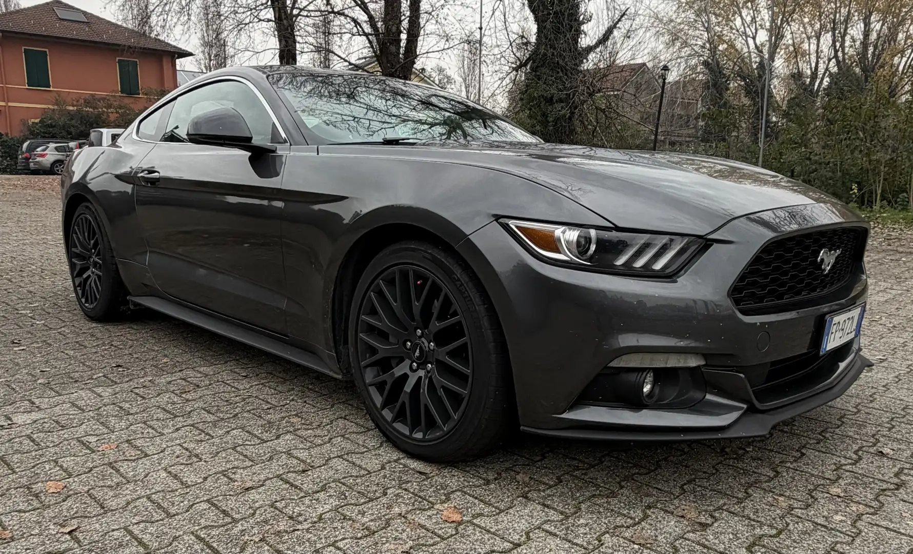 Ford Mustang Fastback 2.3 ecoboost 317cv - 2